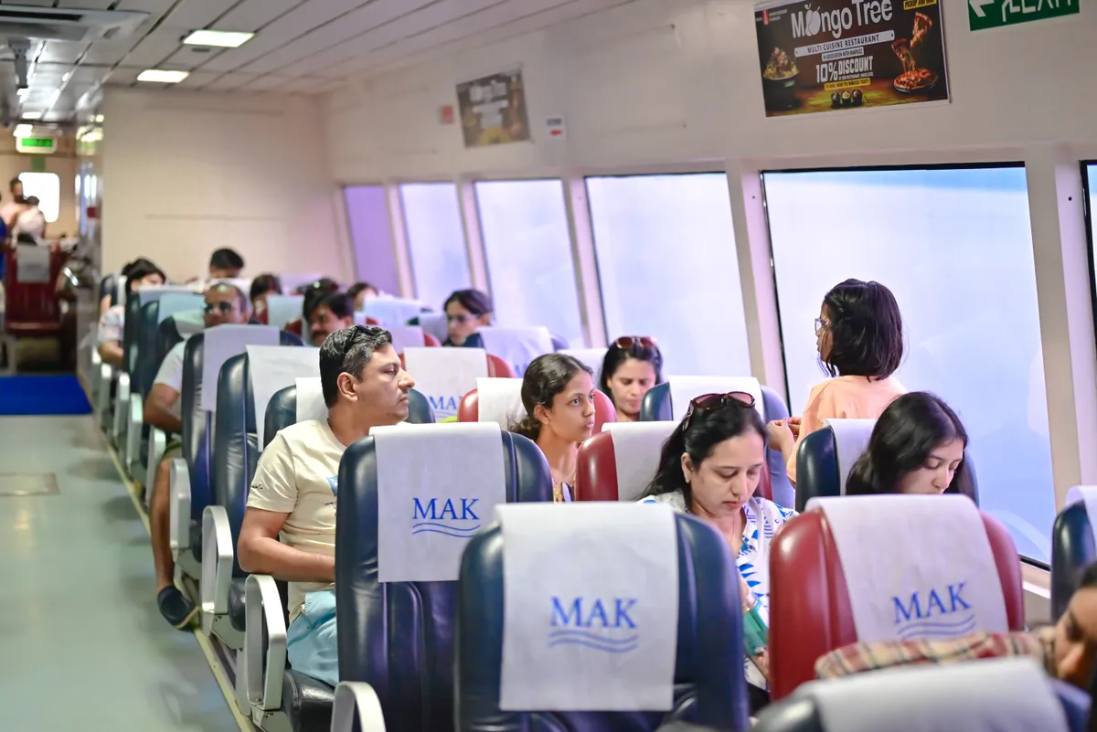 Royal class – private 8-seat cabin with pushback recliners and complimentary food Makruzz Royal class private cabin with 8 pushback recliner seats